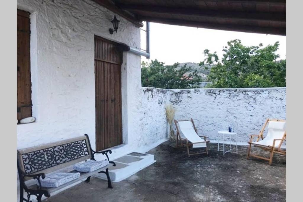 Traditional Stone House In Eastern Mani Flomochori Ngoại thất bức ảnh